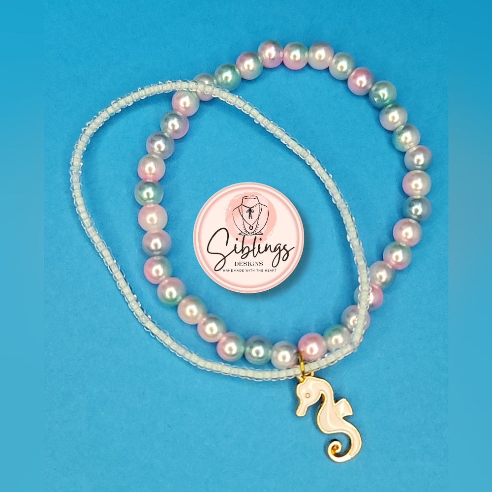 Necklaces and bracelets - Picture 5 of 10